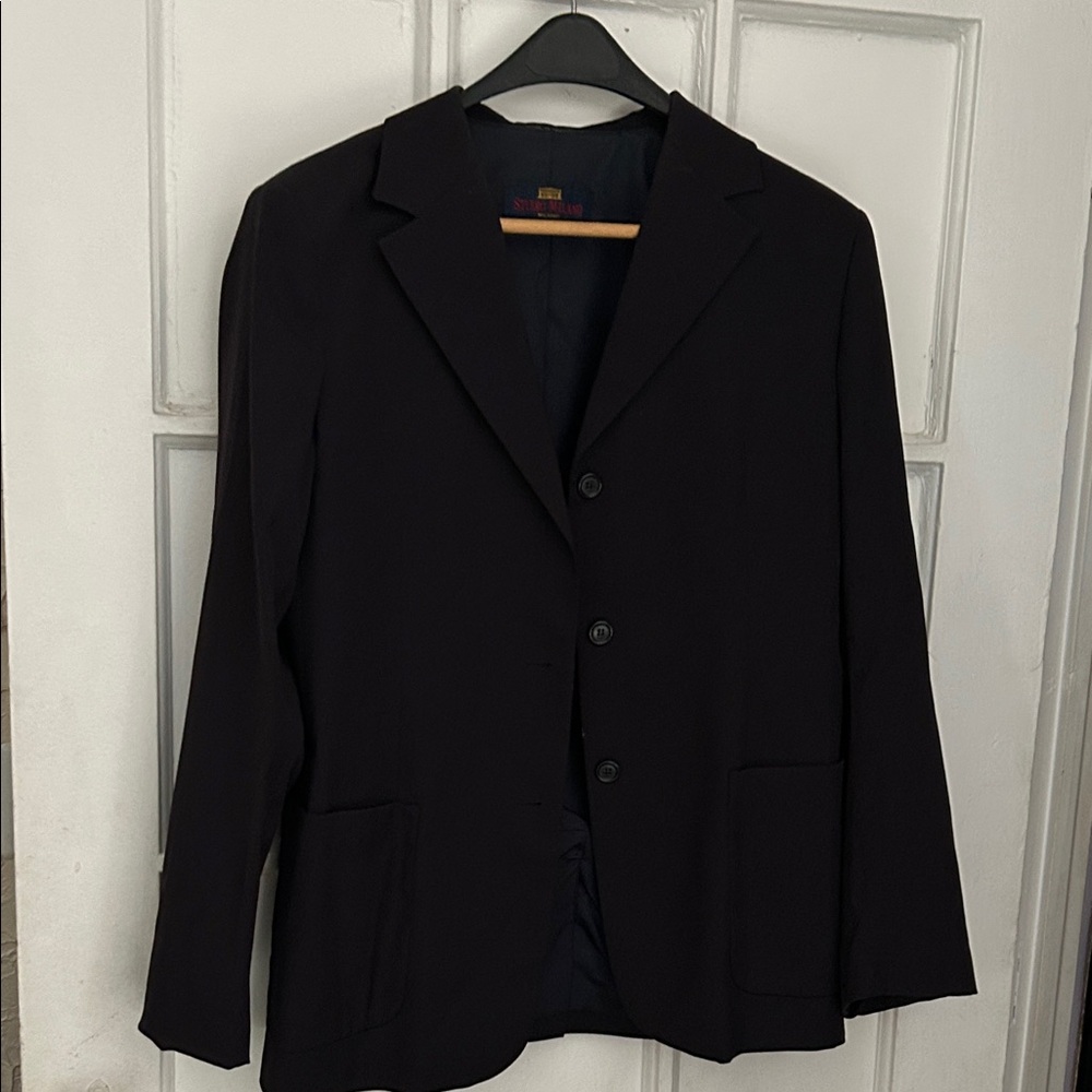 Studio Milano Classic three buttons two pockets fully lined women Black Blazer